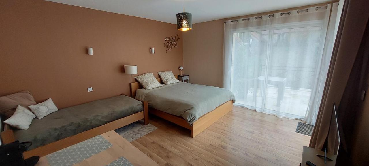 Bed and Breakfast Les Trois Provinces Couffy Exterior foto